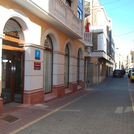 Pension Encarna Vargas La Unión Exteriör bild